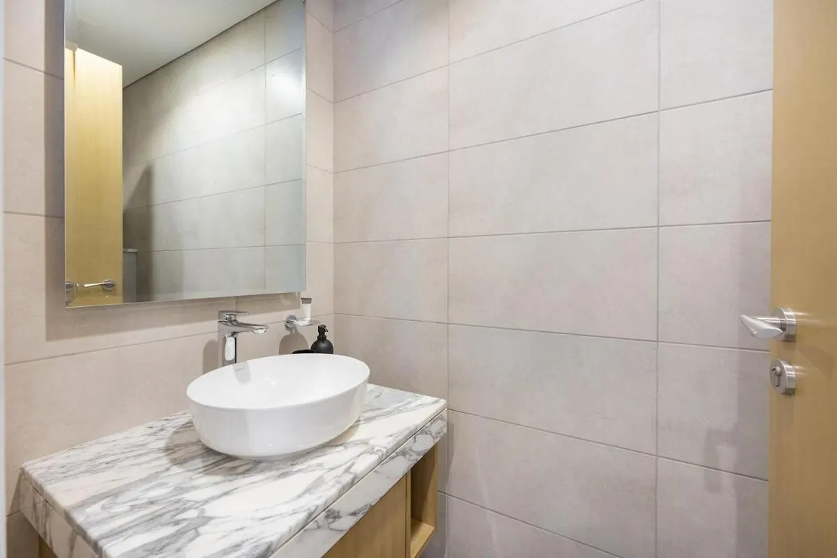 Magnificent 2 Bedroom Sleeps 6 In Business Bay Dubai 0*,
